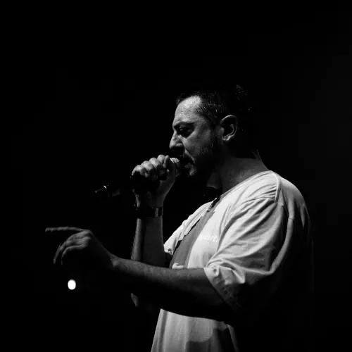 Συναυλία στο σκοτάδι με τον Ταφ Λάθος