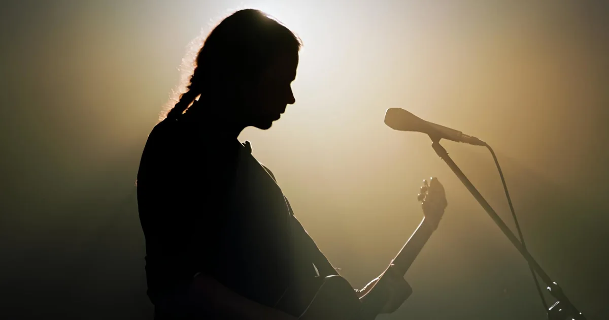 Τα Κόκκινα Τραγούδια με τον Παντελή Κυραμαργιό και τους No Pasaran